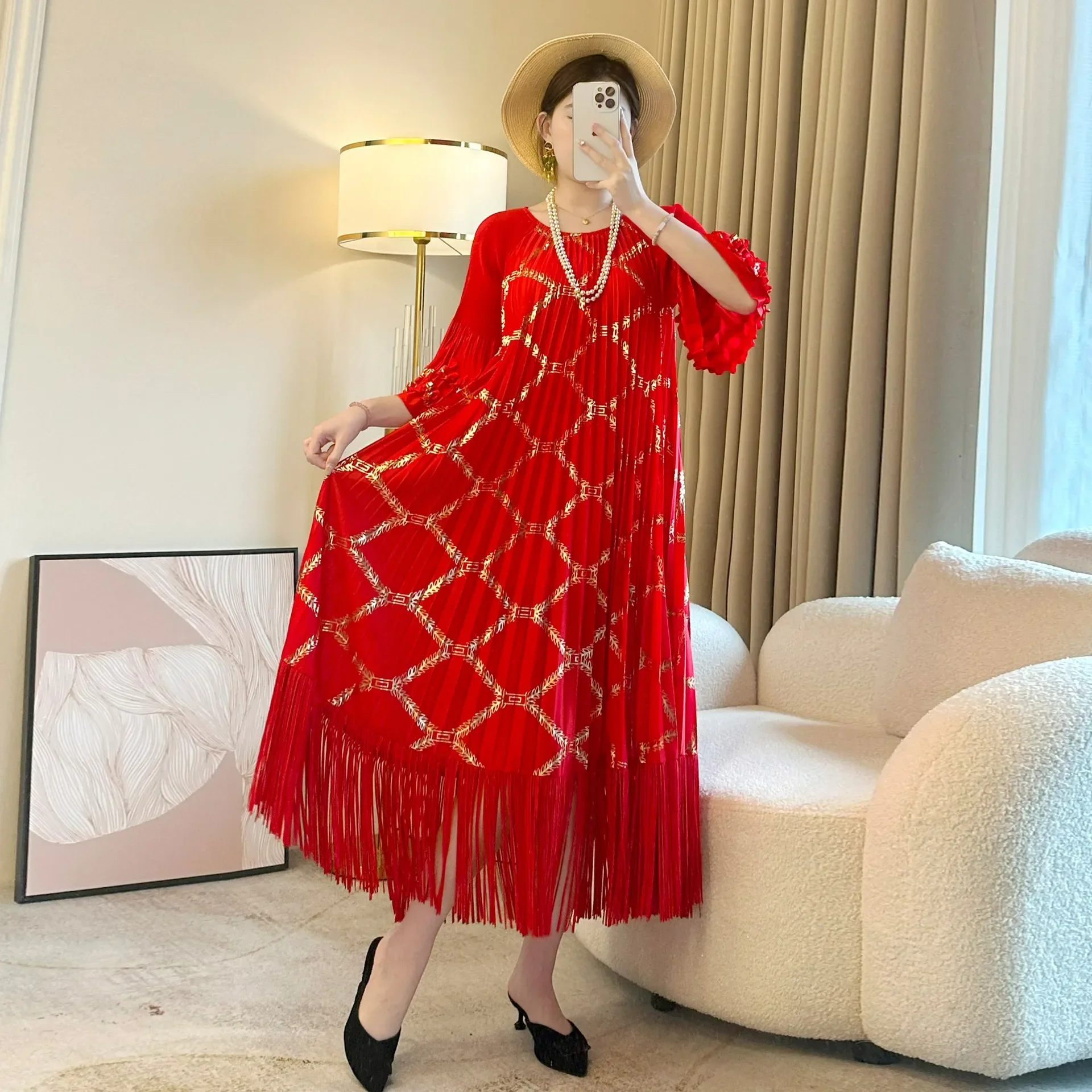 Miyake плиссированное платье с кисточками для женщин, новинка 2025, модное свободное платье с круглым вырезом и расклешенными рукавами большого размера, элегантная плиссированная юбка
Miyake плиссированное платье с кисточками для женщин, новинка 2025, модное свободное платье с круглым вырезом и расклешенными рукавами большого размера, элегантная плиссированная юбка