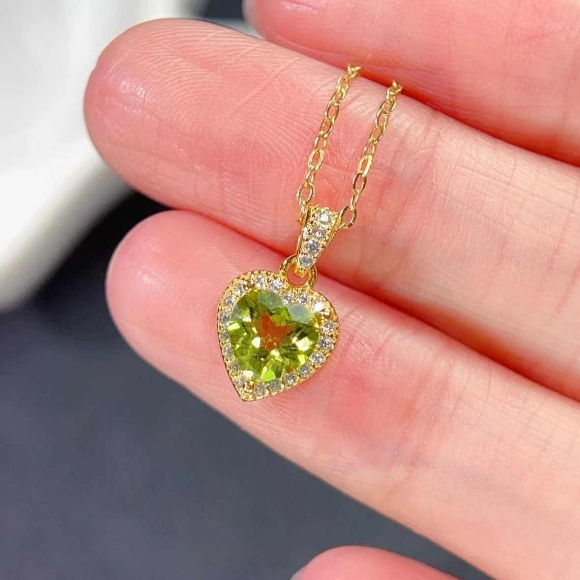 Heart Gemstone 925 Silver Pendant 6mm 0.6ct Natural Peridot Pendant with Certificate Gold Plated Silver Peridot Jewelry
Heart Gemstone 925 Silver Pendant 6mm 0.6ct Natural Peridot Pendant with Certificate Gold Plated Silver Peridot Jewelry
