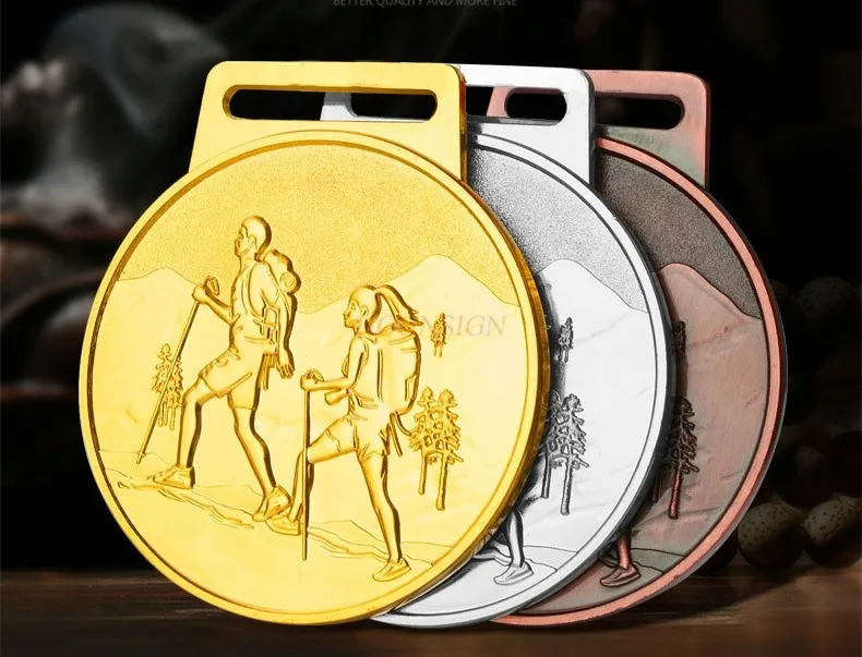 Mountaineering metal medal medal hanging desert Gobi hiking medal gold and silver
Mountaineering metal medal medal hanging desert Gobi hiking medal gold and silver