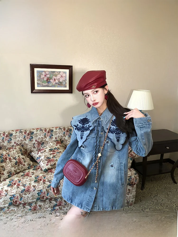 PITAO Original Embroidered Heavy Duty Denim Jacket Skirt Set Women's Fashion Ensemble Long Sleeve Leather Fabric
PITAO Original Embroidered Heavy Duty Denim Jacket Skirt Set Women's Fashion Ensemble Long Sleeve Leather Fabric