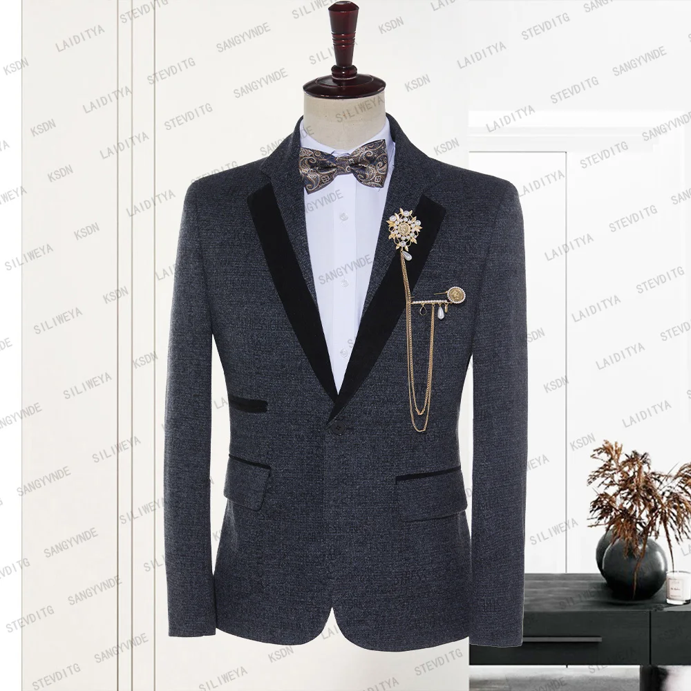 2023 New Arrival Wedding Men Suit Blue Black Mixed Letter Pattern Casual Business Velvet Trimmed Jacket Custom Blazers Coat
2023 New Arrival Wedding Men Suit Blue Black Mixed Letter Pattern Casual Business Velvet Trimmed Jacket Custom Blazers Coat
