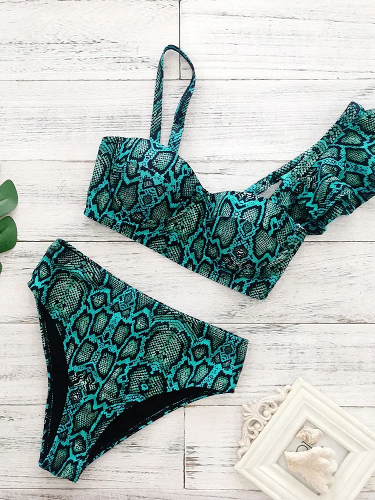 Sexy Snake Print Ruffles Bikini 2 Piece Set Women Split Swimsuit High Waist Beach Bikini 2025 New Summer Swimwear Bikinis Set
Sexy Snake Print Ruffles Bikini 2 Piece Set Women Split Swimsuit High Waist Beach Bikini 2025 New Summer Swimwear Bikinis Set