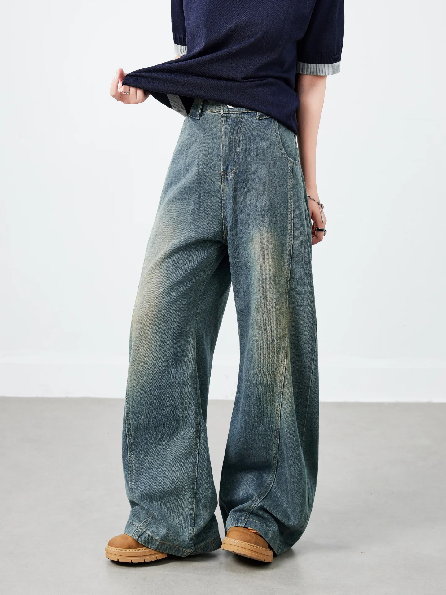 Loose Fit Men's Jeans High Street Retro Knife Casual Washed Denim Pants Straight Leg Trousers for Teen Boys Summer Fashion
Loose Fit Men's Jeans High Street Retro Knife Casual Washed Denim Pants Straight Leg Trousers for Teen Boys Summer Fashion