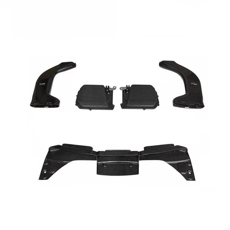 Высококачественный впускной фильтр из сухого углеродного волокна 3K саржевого переплетения с глянцевой отделкой и индукционной системой для AMG C43 
Высококачественный впускной фильтр из сухого углеродного волокна 3K саржевого переплетения с глянцевой отделкой и индукционной системой для AMG C43