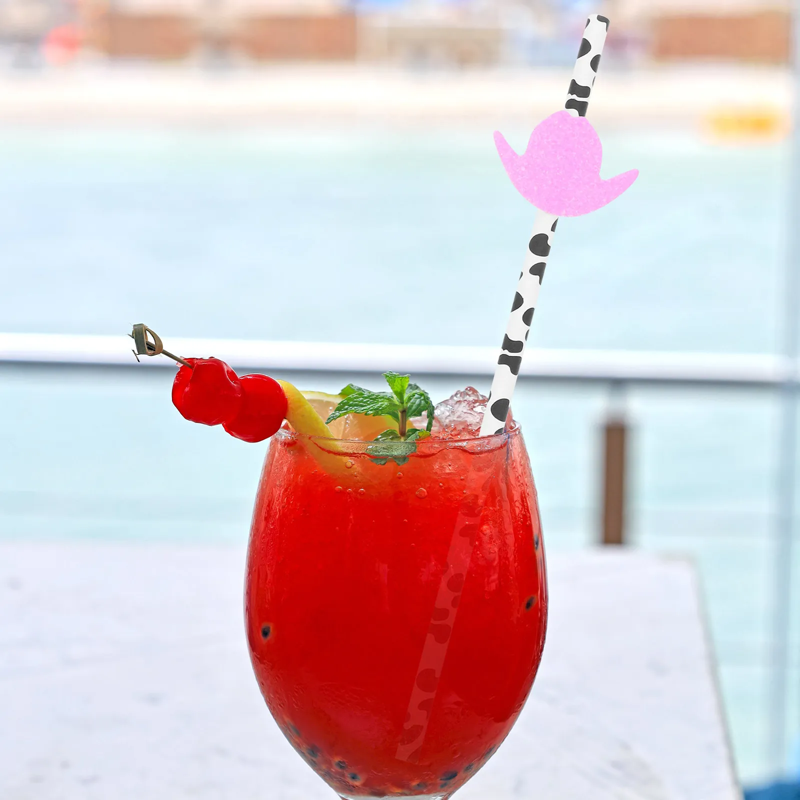 30Pcs Cartoon Cow Print Straws Eco Friendly Drinking Straws for Party Beverages Creative Decorative Tools for Themed Celebration
30Pcs Cartoon Cow Print Straws Eco Friendly Drinking Straws for Party Beverages Creative Decorative Tools for Themed Celebration