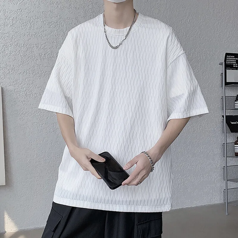 Summer Short Sleeved T-shirt Men Black White Casual T Shirt Men Streetwear Hip-hop Loose Pleated T Shirt Mens Top Large Size
Summer Short Sleeved T-shirt Men Black White Casual T Shirt Men Streetwear Hip-hop Loose Pleated T Shirt Mens Top Large Size