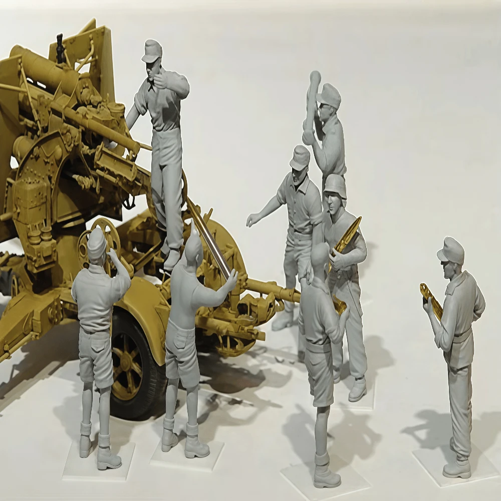 1/35 Casting Resin Model Assembly Kit, GK, 8-person Team in Exercise Status, Unpainted
1/35 Casting Resin Model Assembly Kit, GK, 8-person Team in Exercise Status, Unpainted