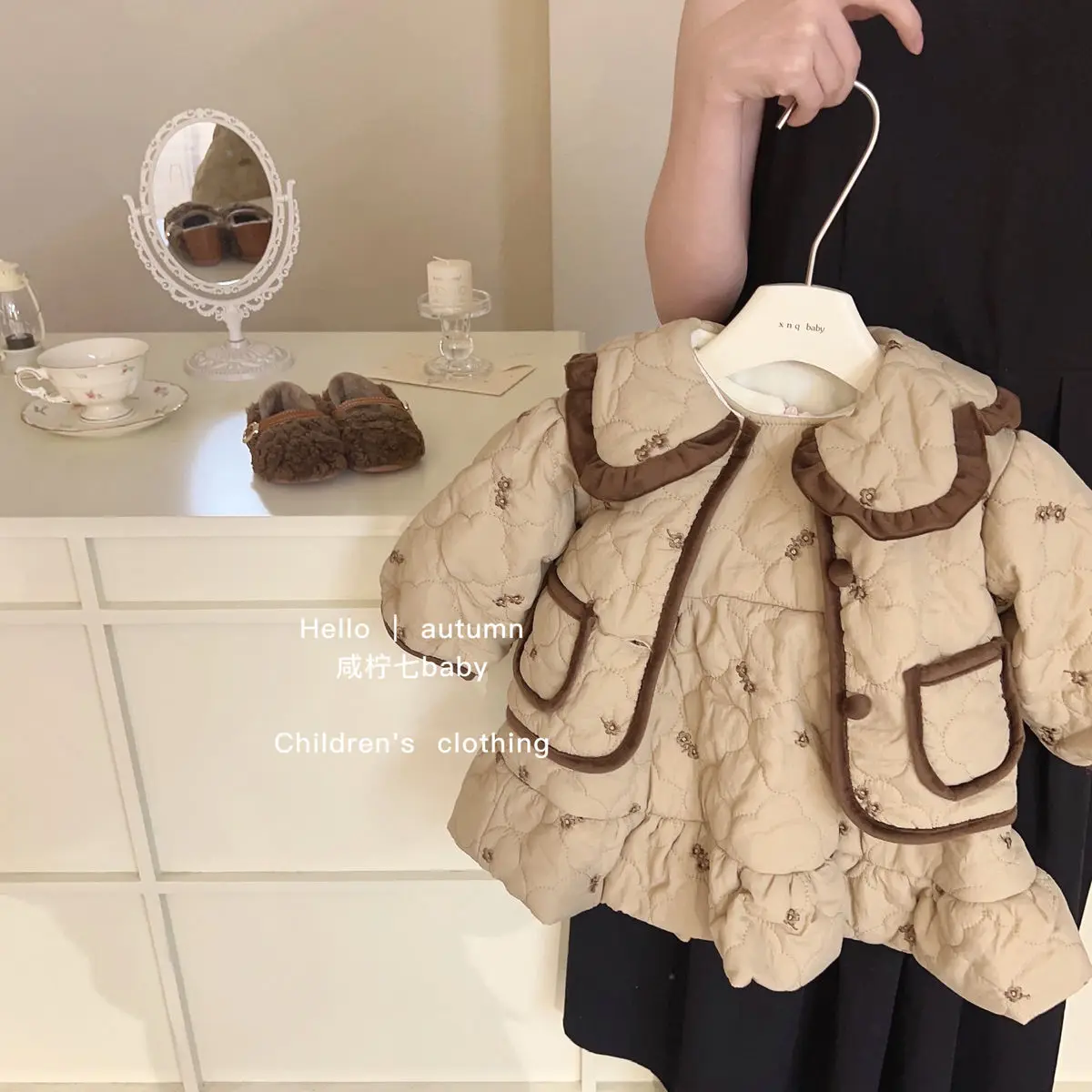 Winter Cotton Plus Velvet Coat Kids Clothes Girls Thicken Floral Sleeveless Dress + Jacket 2PCS Set Children Christmas Outwear
Winter Cotton Plus Velvet Coat Kids Clothes Girls Thicken Floral Sleeveless Dress + Jacket 2PCS Set Children Christmas Outwear