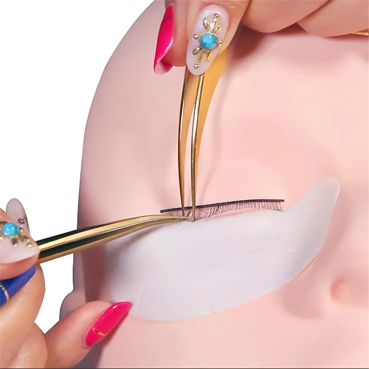 НОВАЯ голова манекена для макияжа ресниц, косметологическая голова манекена для макияжа, мягкая резиновая кукла для лица для практики массажа
НОВАЯ голова манекена для макияжа ресниц, косметологическая голова манекена для макияжа, мягкая резиновая кукла для лица для практики массажа