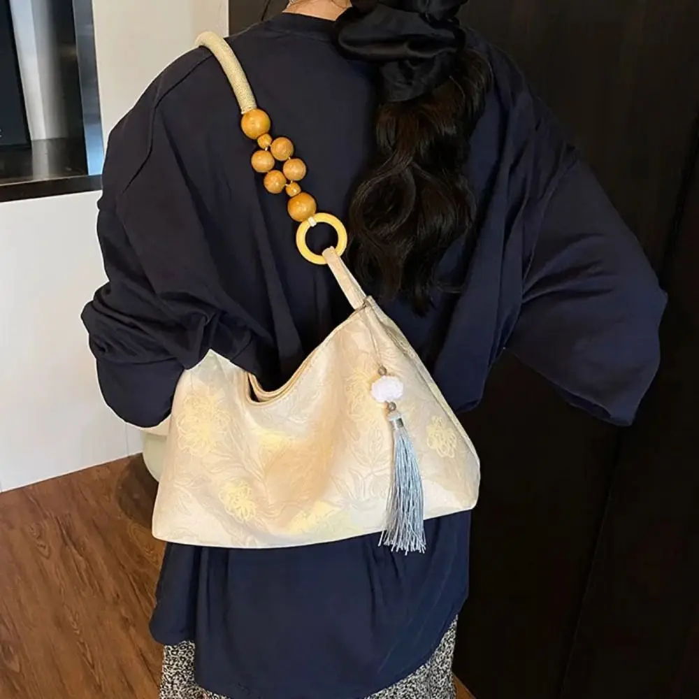 Embroidered New Chinese Style Handbag Armpit Bag Tassel Pendant Hanfu Embroidery Handbag Large Capacity Canvas
Embroidered New Chinese Style Handbag Armpit Bag Tassel Pendant Hanfu Embroidery Handbag Large Capacity Canvas