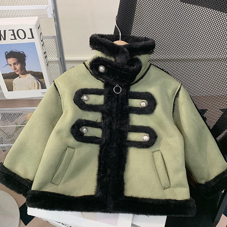 1-8Y Girls Winter Velvet Coat Thicken Warm Spliced Stand Collar Kids Girls Outerwear Soft Windproof Zipper Toddler Girls Jacket
1-8Y Girls Winter Velvet Coat Thicken Warm Spliced Stand Collar Kids Girls Outerwear Soft Windproof Zipper Toddler Girls Jacket
