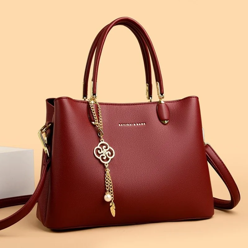 Stylish Women Hand Bag Boasting Paris Designer Aesthetic And Trendy Design Elements Made Of Premium Leather With Zippered
Stylish Women Hand Bag Boasting Paris Designer Aesthetic And Trendy Design Elements Made Of Premium Leather With Zippered
