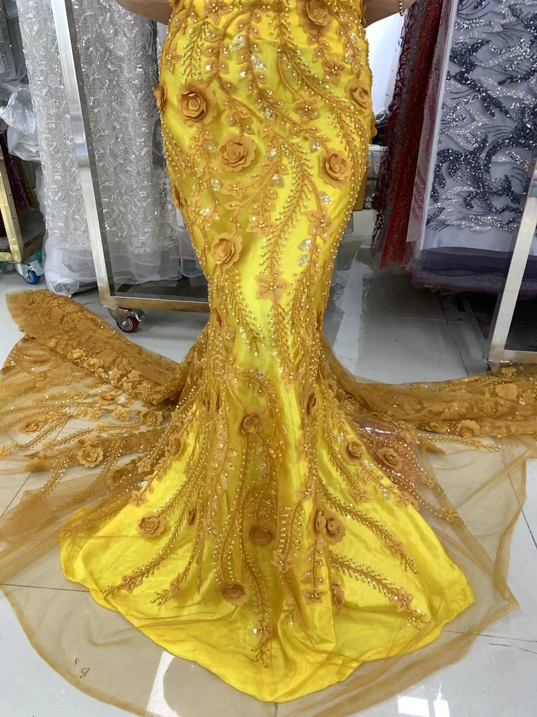 Luxury French Handmade Flowers Lace Fabric 2023 High Quality African Beads Sequin Lace Fabric For Wedding Party Dress LZX2301
Luxury French Handmade Flowers Lace Fabric 2023 High Quality African Beads Sequin Lace Fabric For Wedding Party Dress LZX2301
