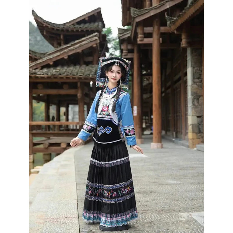 Новая одежда Buyi Miao' S, чехол в девичьем стиле, костюм с вышивкой в этническом стиле, костюм Tujia
Новая одежда Buyi Miao' S, чехол в девичьем стиле, костюм с вышивкой в этническом стиле, костюм Tujia