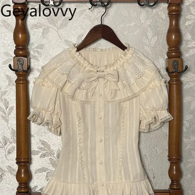 Japanese New Lolita Summer Round Neck Blouse Cute Bubble Short-sleeved Shirt Sweet Design Bow Versatile Slim-fitting Tops
Japanese New Lolita Summer Round Neck Blouse Cute Bubble Short-sleeved Shirt Sweet Design Bow Versatile Slim-fitting Tops