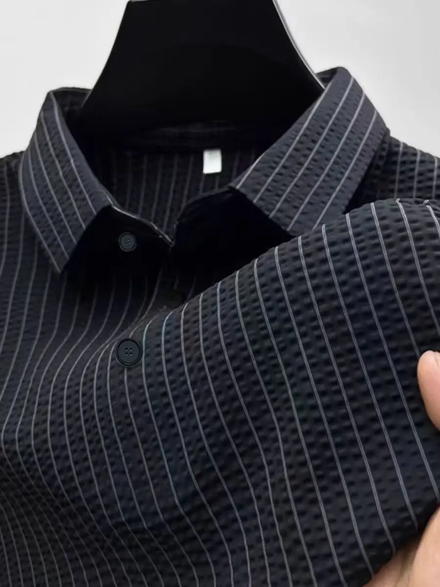 2025 European and American men's summer short-sleeved POLO shirts with lapel buttons and solid color sports polo shirts
2025 European and American men's summer short-sleeved POLO shirts with lapel buttons and solid color sports polo shirts