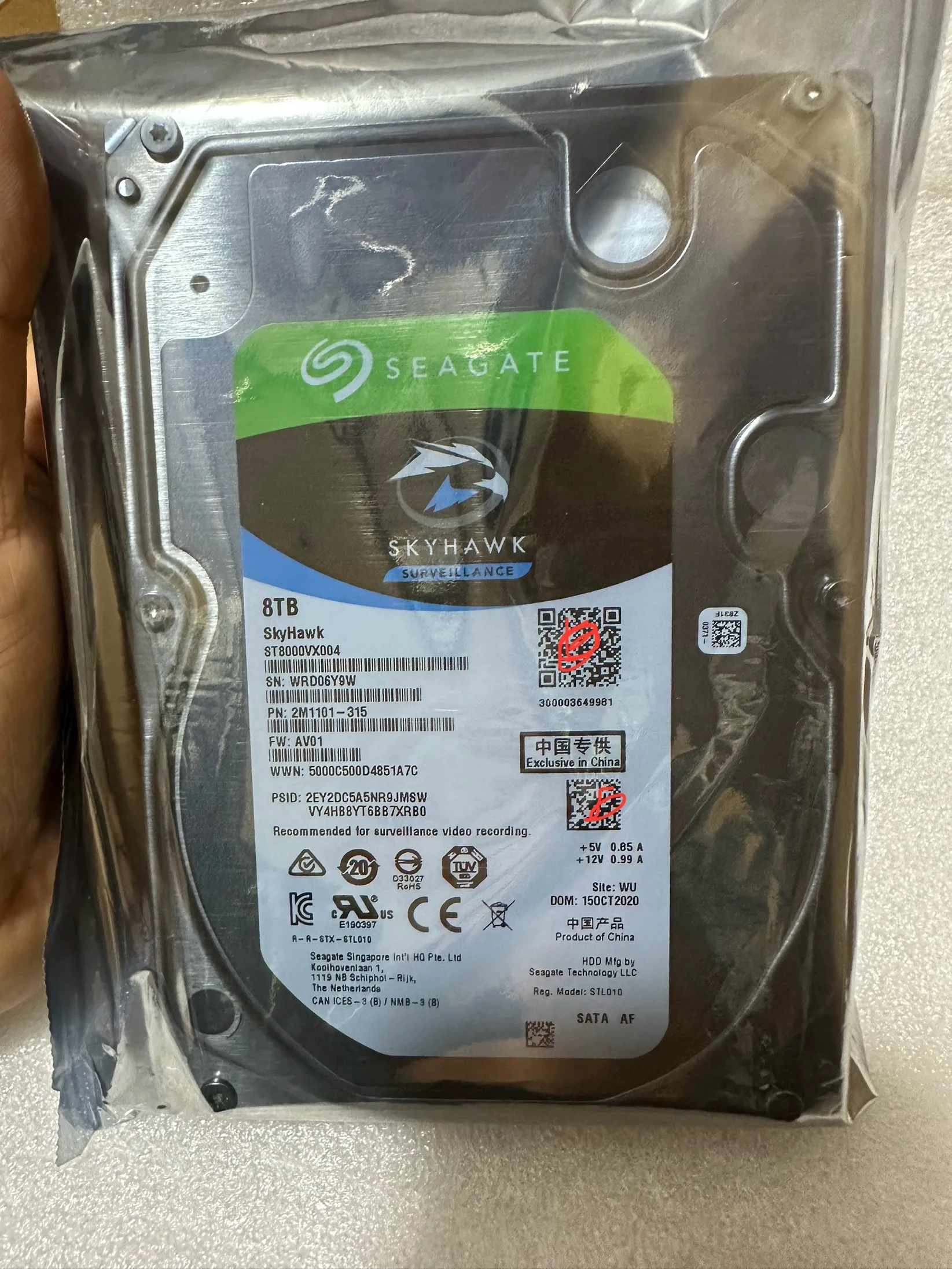 For Seagate ST8000VX004 8TB 3.5 inch desktop computer host hard disk monitoring and security video
For Seagate ST8000VX004 8TB 3.5 inch desktop computer host hard disk monitoring and security video