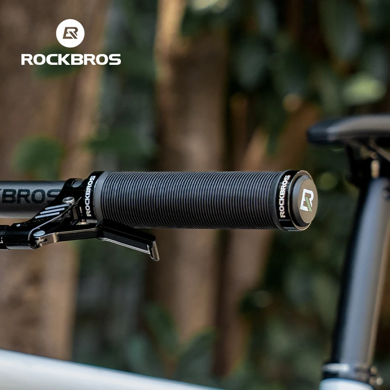 ROCKBROS Bicycle Handlebar Grips Rubber Soft MTB Mountain Bike Grips Dustproof Handlebar Protect Cover Aluminum Alloy Lock Ring
ROCKBROS Bicycle Handlebar Grips Rubber Soft MTB Mountain Bike Grips Dustproof Handlebar Protect Cover Aluminum Alloy Lock Ring