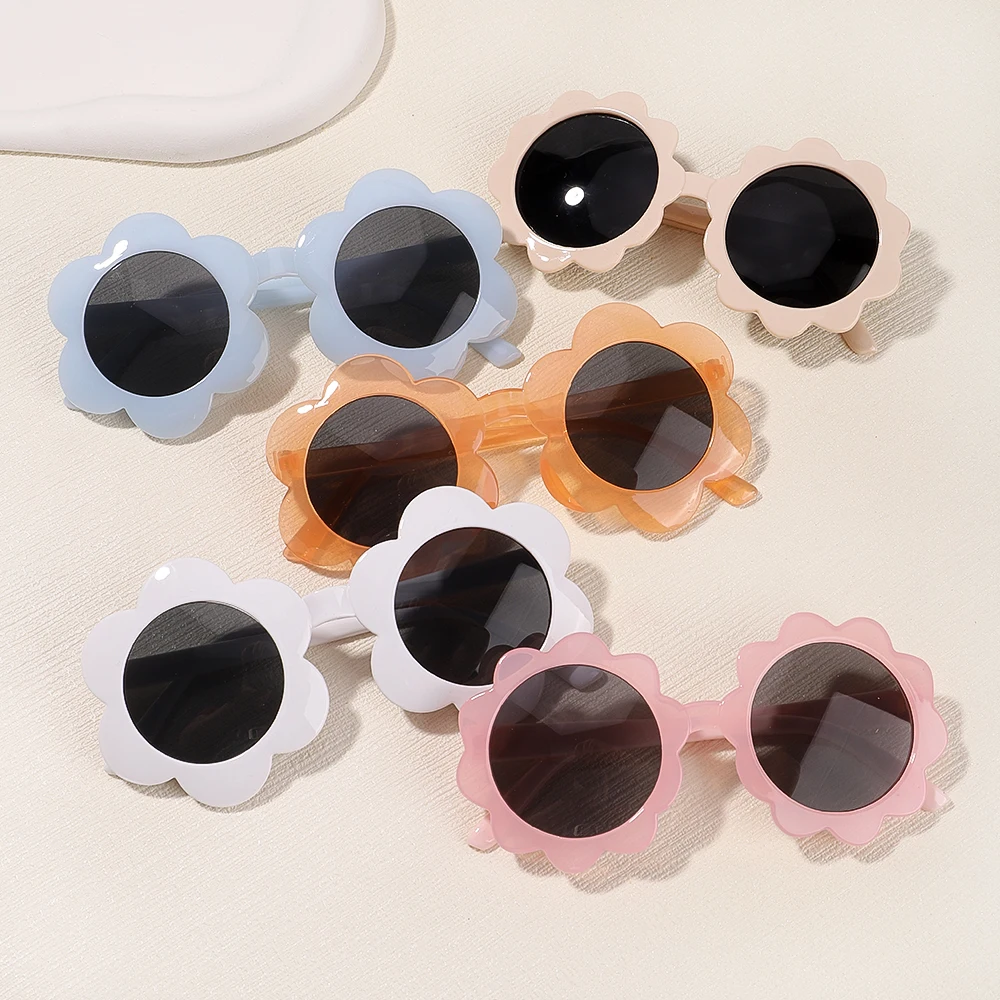 1pcs Fashion Retro Outdoor Flowers Kids Children Cartoon Sun Glasses Frame Girls Boys Baby Sunglasses Protection UV400 Eyewear
1pcs Fashion Retro Outdoor Flowers Kids Children Cartoon Sun Glasses Frame Girls Boys Baby Sunglasses Protection UV400 Eyewear