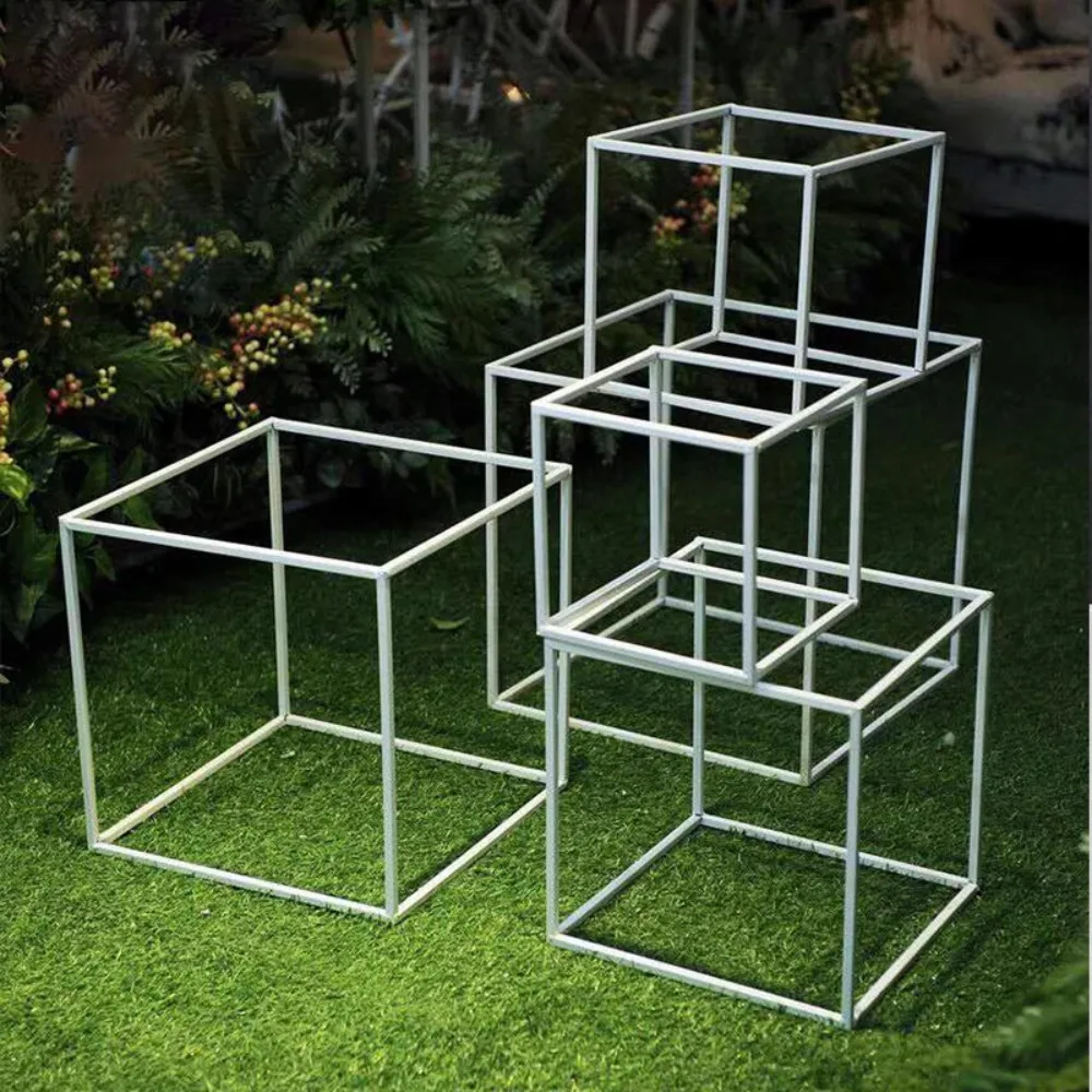 Wedding props, iron art, geometric path guidance, stage, square ornaments, wedding floral arrangements, three-dimensional box pa
Wedding props, iron art, geometric path guidance, stage, square ornaments, wedding floral arrangements, three-dimensional box pa