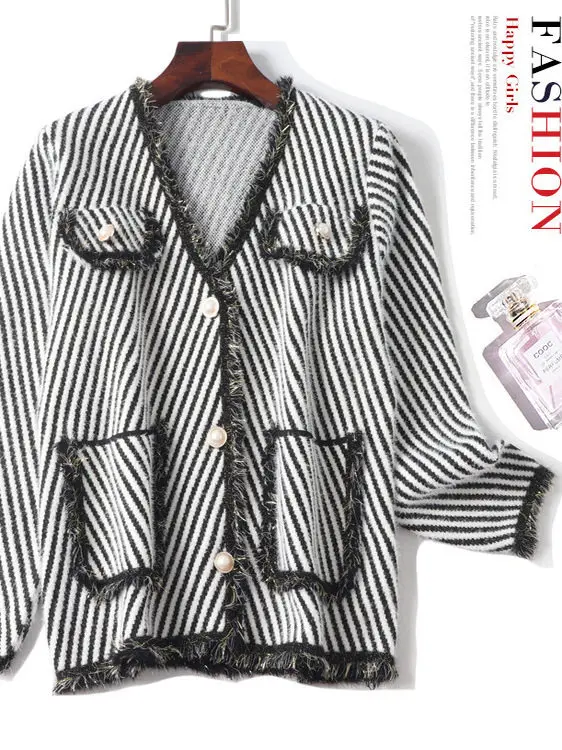 New Warm fur trimmed V-neck knitted short jacket PI0T32
New Warm fur trimmed V-neck knitted short jacket PI0T32