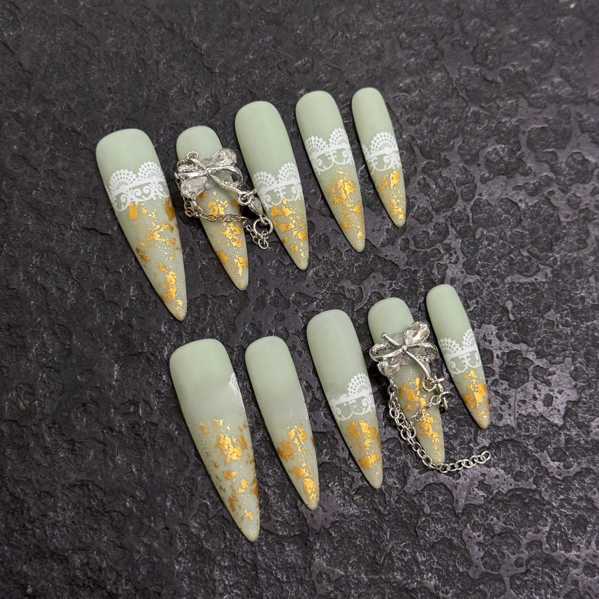 Handmade Wearable Nail Art Pieces Faionable Bla Color Enhancing Spicy Girl Unique Personali High End Nail Tips from China
Handmade Wearable Nail Art Pieces Faionable Bla Color Enhancing Spicy Girl Unique Personali High End Nail Tips from China