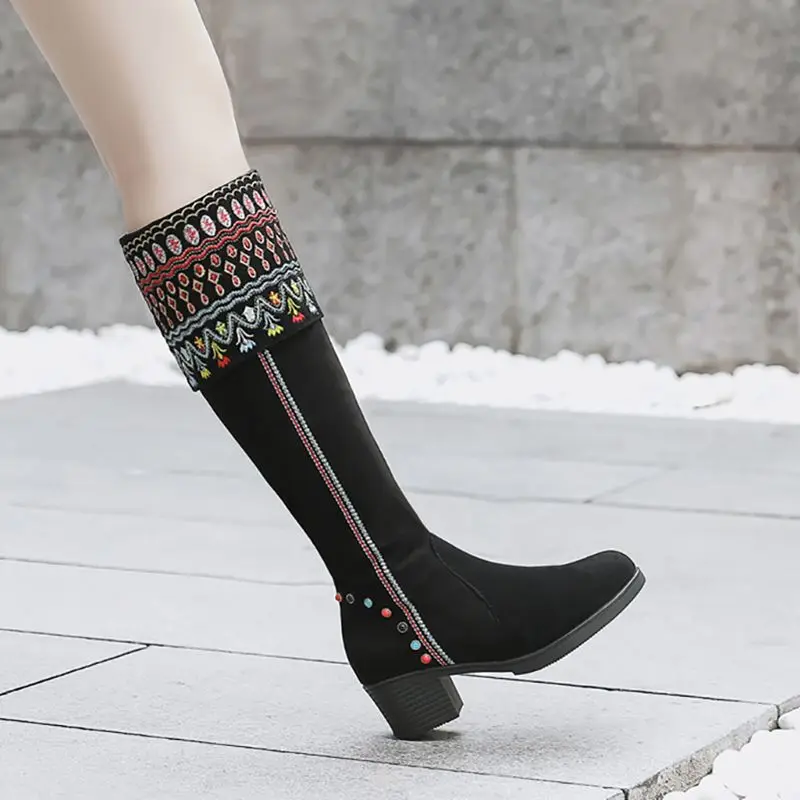 FHANCHU 2023 Genuine Cowhide Nubuck Women High Boots,Retro Embroidery Shoes,Ethnic StyleBotas,Round Toe,Black 34-40,Dropship
FHANCHU 2023 Genuine Cowhide Nubuck Women High Boots,Retro Embroidery Shoes,Ethnic StyleBotas,Round Toe,Black 34-40,Dropship