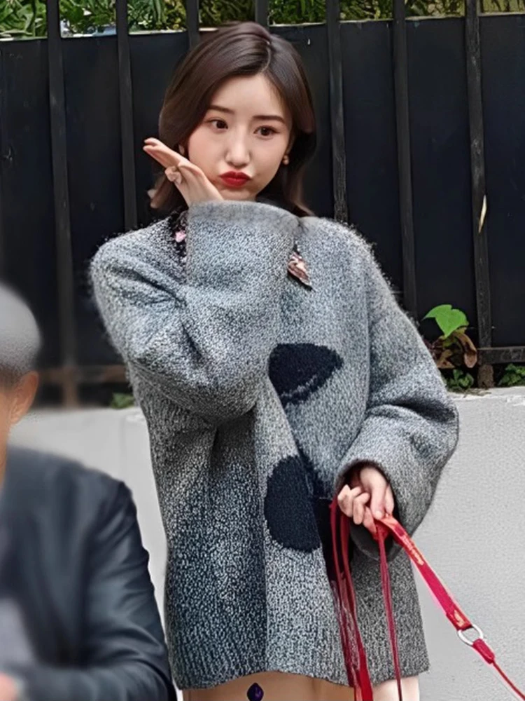 Embroidered Cherry Loose Women's Knitwear round Neck Long Sleeve Warm Spring Autumn Winter Fashion Comfortable Breathable Top
Embroidered Cherry Loose Women's Knitwear round Neck Long Sleeve Warm Spring Autumn Winter Fashion Comfortable Breathable Top