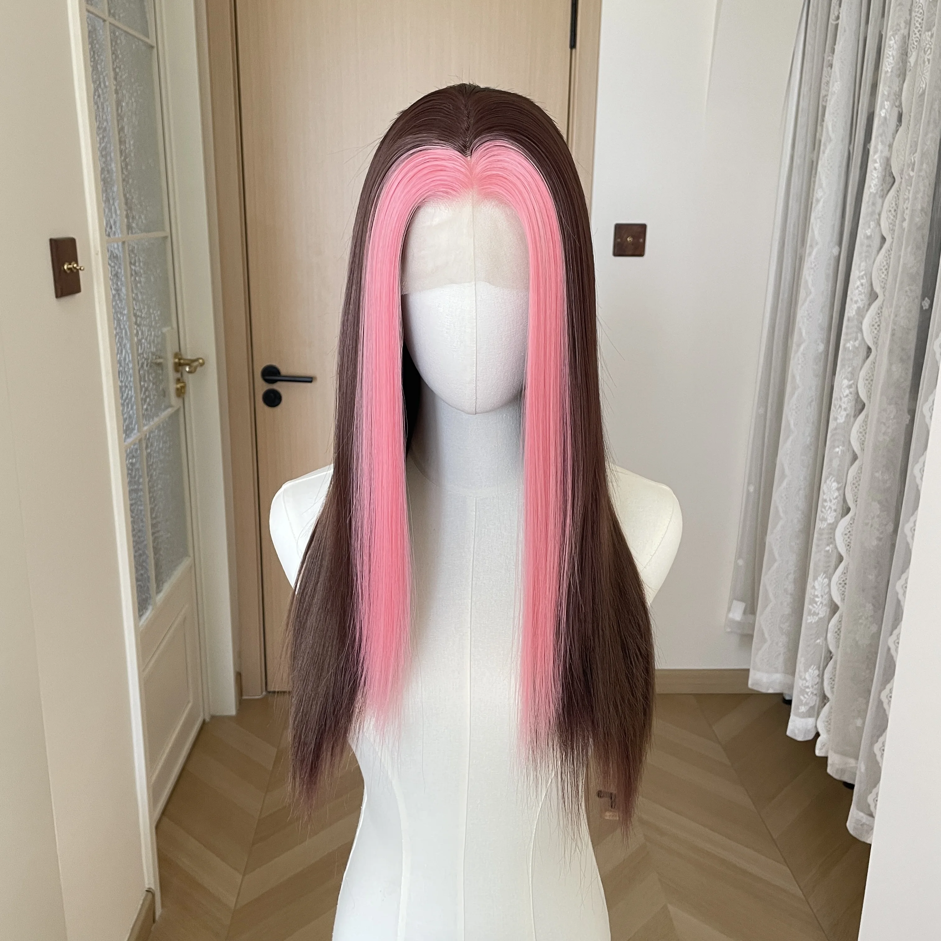 Pink Mixed Brown Highlight Synthetic Wigs for Women 26 Inch Long Straight 13x4 Lace Front Wigs Natural Hairline 150 Density
Pink Mixed Brown Highlight Synthetic Wigs for Women 26 Inch Long Straight 13x4 Lace Front Wigs Natural Hairline 150 Density