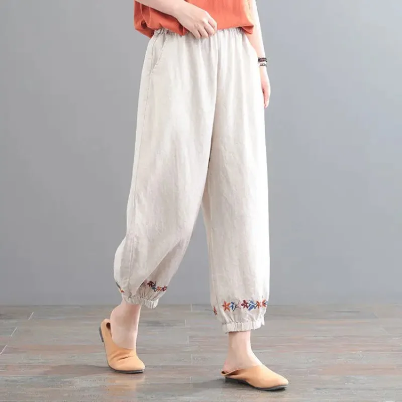 2025 женские шаровары из хлопка и льна, однотонные брюки до щиколотки в стиле ретро, женские повседневные свободные бежевые шаровары для женщин
2025 женские шаровары из хлопка и льна, однотонные брюки до щиколотки в стиле ретро, женские повседневные свободные бежевые шаровары для женщин