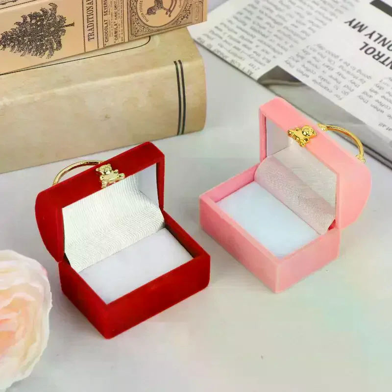 1 Piece Small Jewelry Box Velvet Wedding Ring Box Necklace Display Box Cute Bear Gift Box Container Case For Jewelry Packaging
1 Piece Small Jewelry Box Velvet Wedding Ring Box Necklace Display Box Cute Bear Gift Box Container Case For Jewelry Packaging