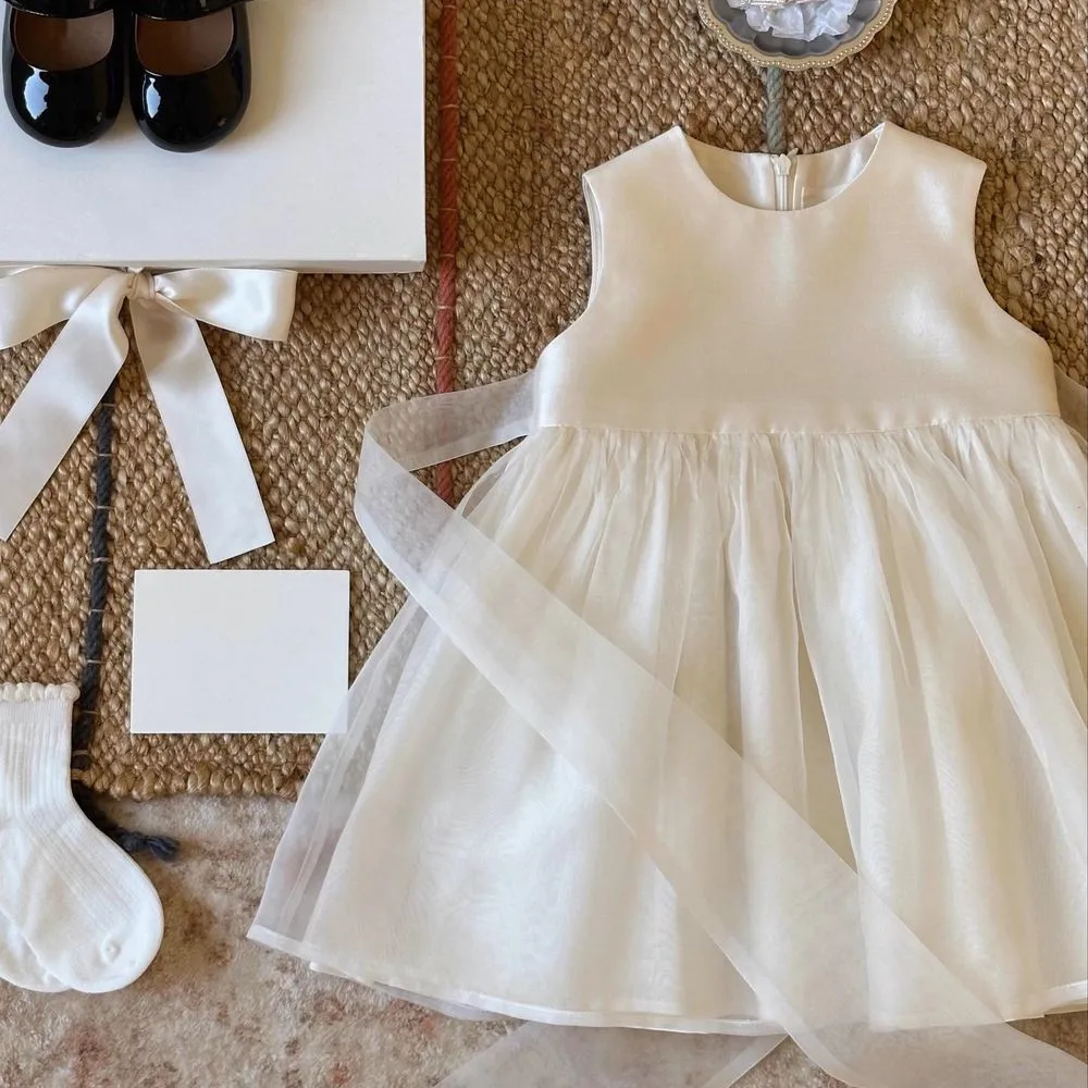Girls White Princess Vest Dress Spring Summer Children's Birthday Outfit New Arrivals for Kids
Girls White Princess Vest Dress Spring Summer Children's Birthday Outfit New Arrivals for Kids