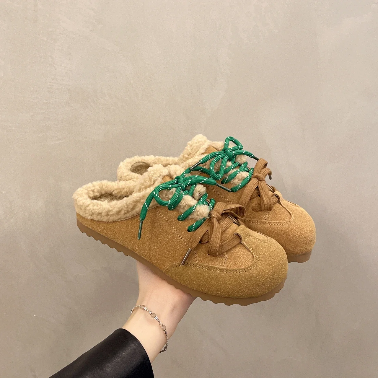 Autumn Winter Women Shoes Casual Flat Shoes Women Moccasins Soft Loafers Fashion Comfort Warm Plush Slip on Female Cotton Shoes
Autumn Winter Women Shoes Casual Flat Shoes Women Moccasins Soft Loafers Fashion Comfort Warm Plush Slip on Female Cotton Shoes