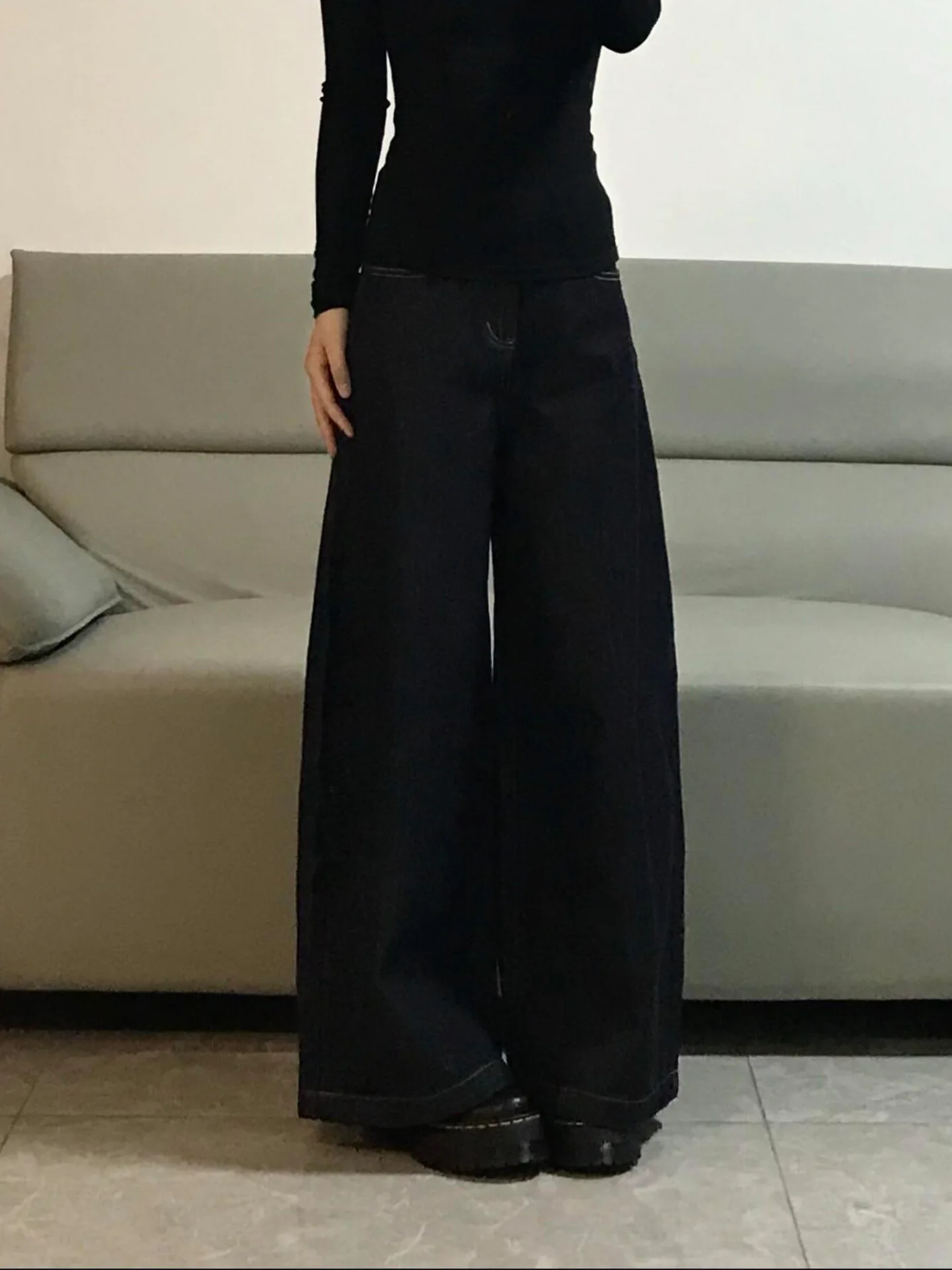 High Waist Straight Leg Dark Wash Denim Jeans Women's Slim Fit American Style Summer New Arrival Wide Leg Pants
High Waist Straight Leg Dark Wash Denim Jeans Women's Slim Fit American Style Summer New Arrival Wide Leg Pants