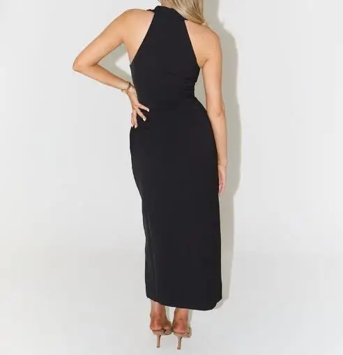 Solid Color Lapel Waist Cinched Sleeveless Hip Hugging Dress for Summer Women, Sexy Slim Fit Single Breasted Sleeveless Dress
Solid Color Lapel Waist Cinched Sleeveless Hip Hugging Dress for Summer Women, Sexy Slim Fit Single Breasted Sleeveless Dress