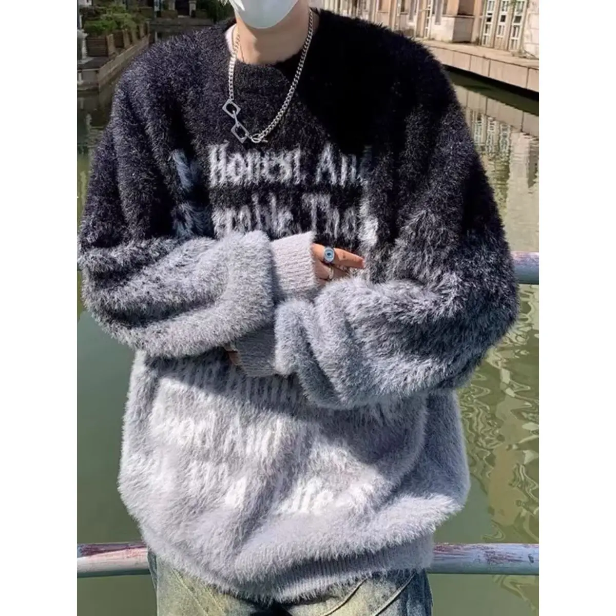Men's Knitted Long Sve Sweater adient Letter Design Mink Fur Lazy Sle Loose Fit Comfortable Winter Faion Top
Men's Knitted Long Sve Sweater adient Letter Design Mink Fur Lazy Sle Loose Fit Comfortable Winter Faion Top