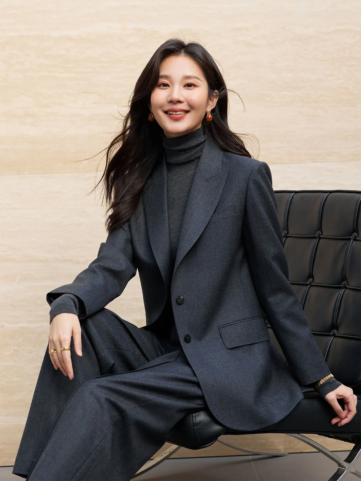 Diisia 2025 New Retro Woolen Suit Jaet Women's High nce Sensation Advanced ey Suit Set Commute Sle Loose Fit
Diisia 2025 New Retro Woolen Suit Jaet Women's High nce Sensation Advanced ey Suit Set Commute Sle Loose Fit