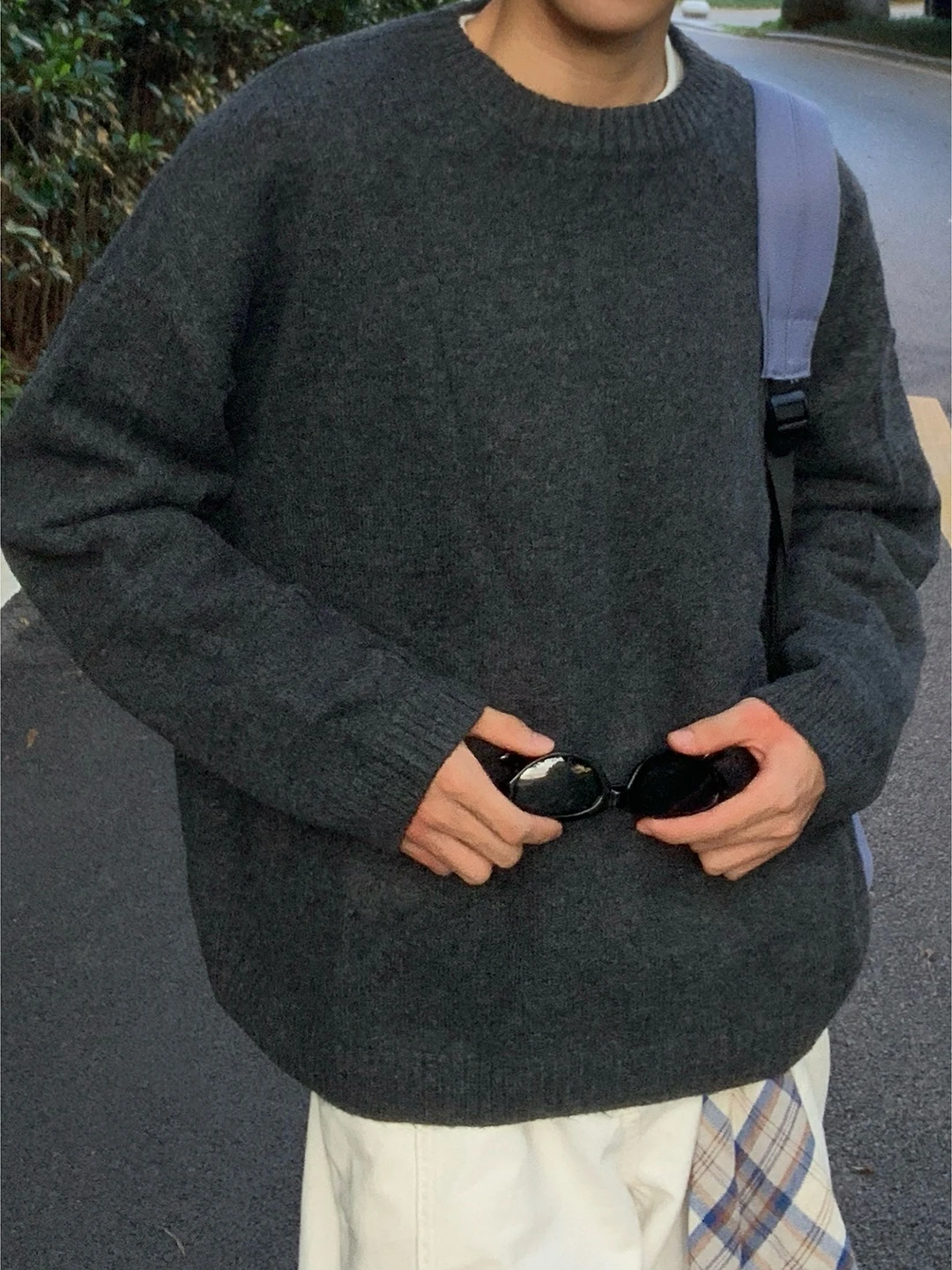 Мужской вязаный свитер Cleanfit Lazy Style с круглым вырезом и длинными рукавами, базовый слой для ношения под одеждой, осенне-зимняя коллекция, модный.
Мужской вязаный свитер Cleanfit Lazy Style с круглым вырезом и длинными рукавами, базовый слой для ношения под одеждой, осенне-зимняя коллекция, модный.