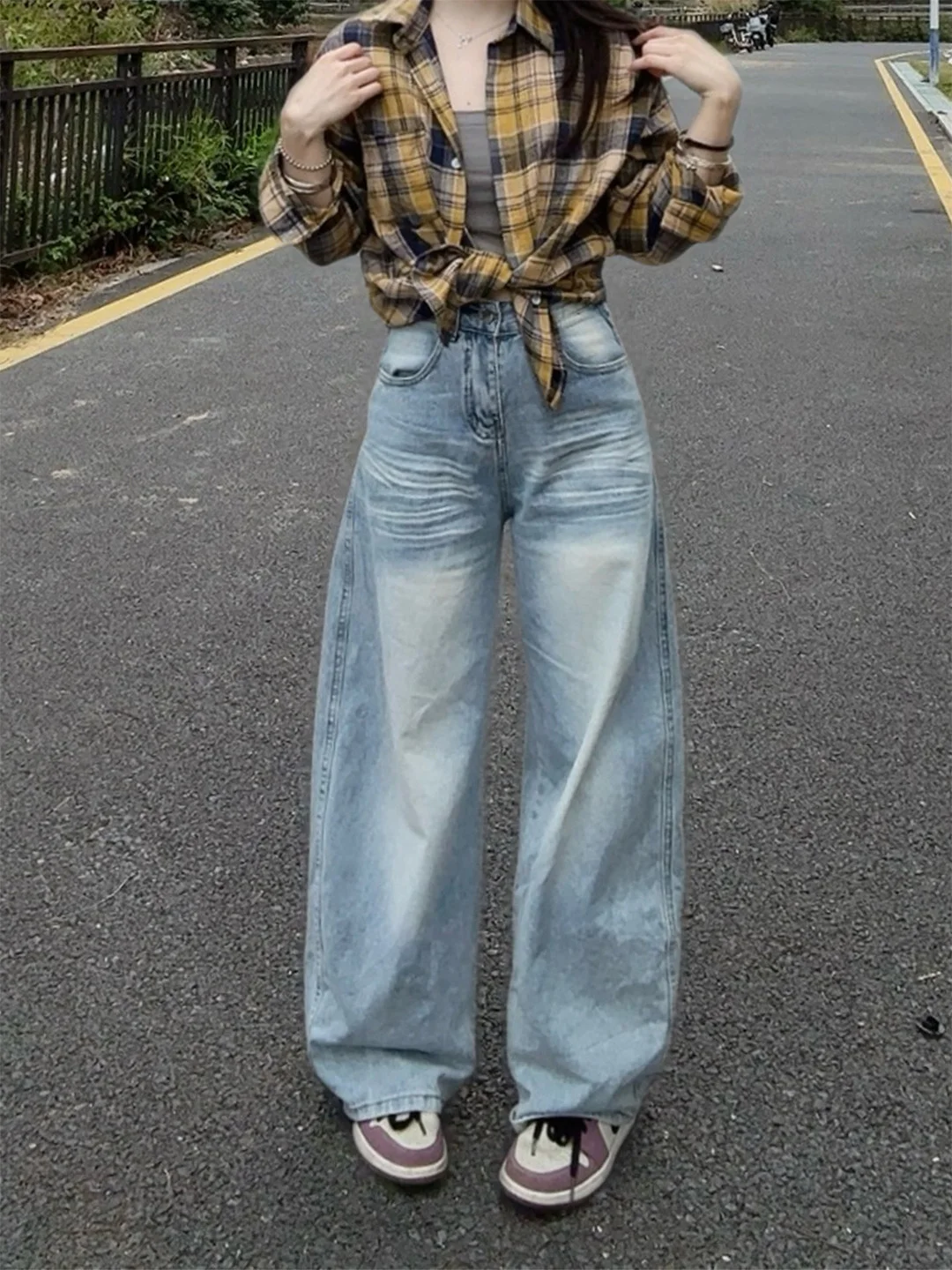 High Waist Wide Leg Jeans Women's Slimming Washed Vintage Straight Cut Trousers for Pear Shaped Body Summer New Style plus Size
High Waist Wide Leg Jeans Women's Slimming Washed Vintage Straight Cut Trousers for Pear Shaped Body Summer New Style plus Size