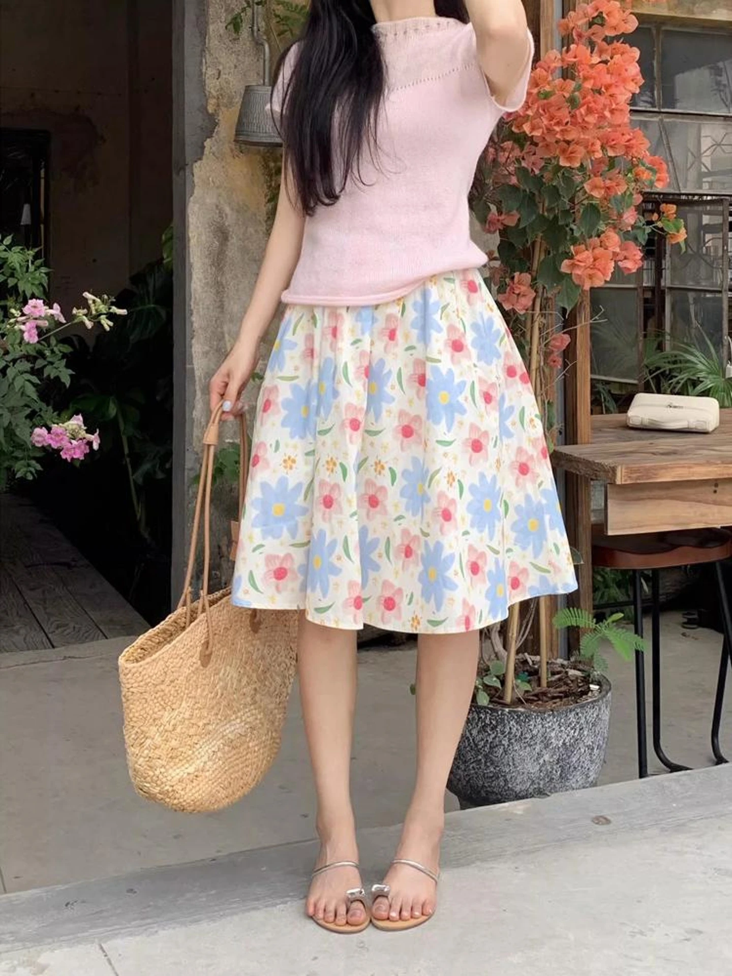 Summer 2026 Floral Print A-Line Skirt Women's Fashion Versatile High Waist Elastic Waist Elegant Feel Half Body Skirt
Summer 2026 Floral Print A-Line Skirt Women's Fashion Versatile High Waist Elastic Waist Elegant Feel Half Body Skirt