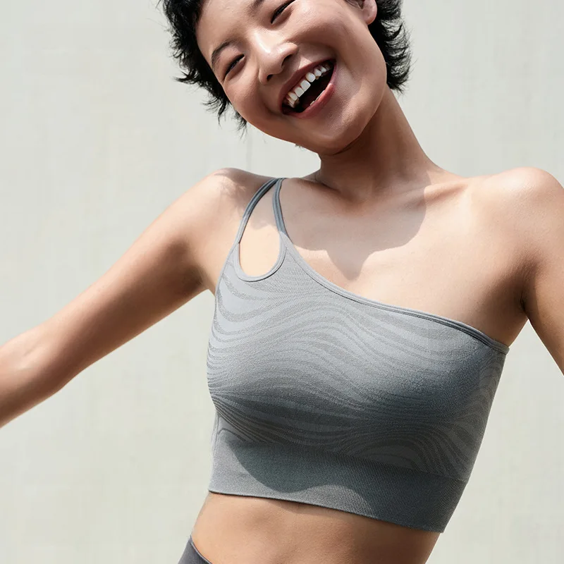 European and American New Yoga One-Shoulder Bra Shock Absorption Workout Clothes Sports Underwear Hollow-out Beauty Back Top Ves
European and American New Yoga One-Shoulder Bra Shock Absorption Workout Clothes Sports Underwear Hollow-out Beauty Back Top Ves
