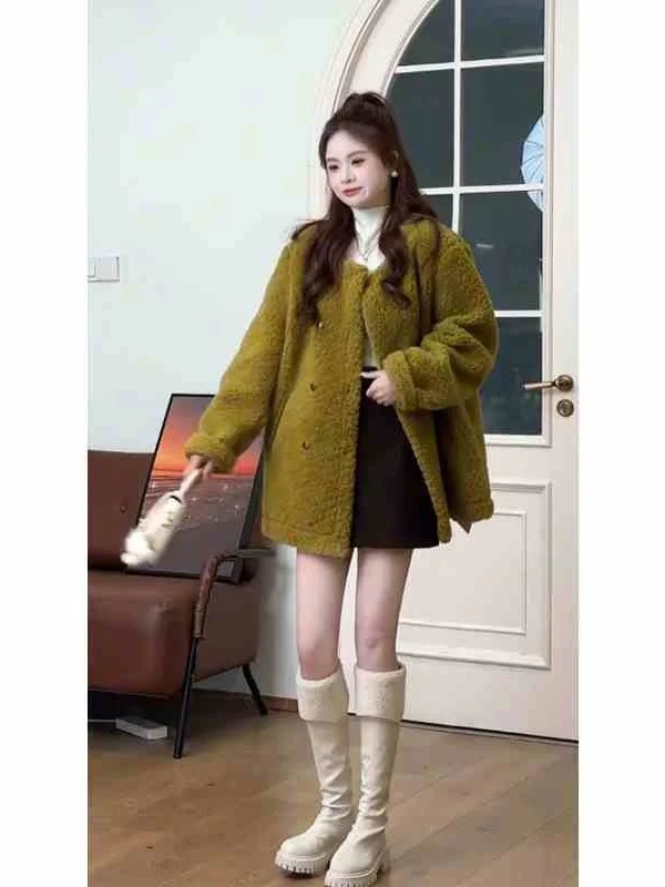 Женское пальто больших размеров в корейском стиле, свободное, с длинными рукавами, утепленное, зимнее, повседневное, шикарное, воздушное, длинное пальто
Женское пальто больших размеров в корейском стиле, свободное, с длинными рукавами, утепленное, зимнее, повседневное, шикарное, воздушное, длинное пальто