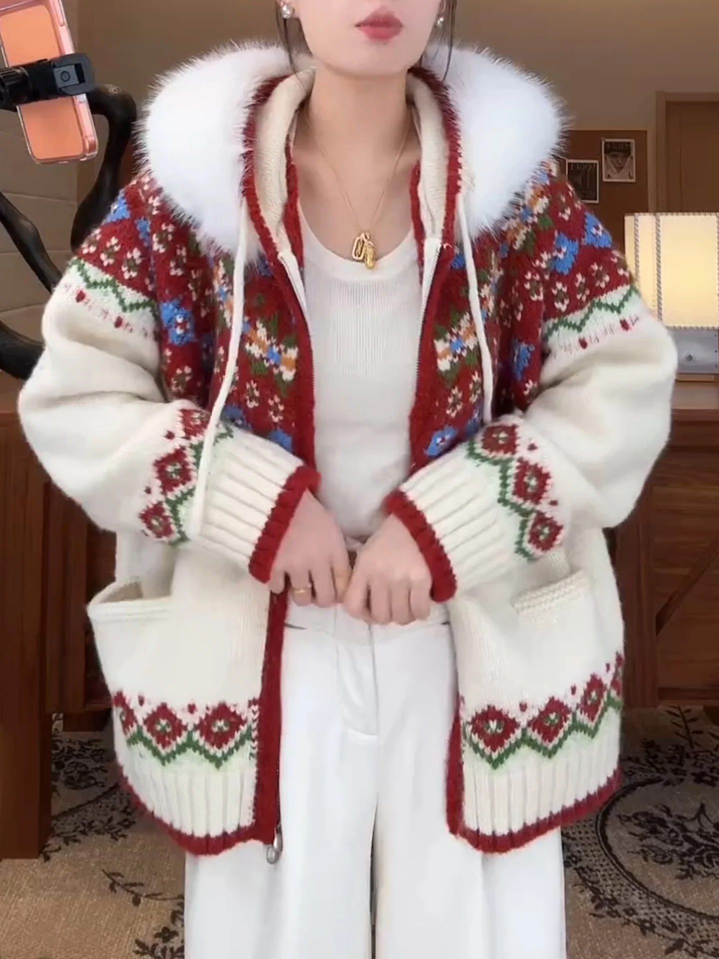 Soft Cozy Women's Knitted Open Cardigan with Hat Retro Floral Pattern Red Gentle Comfortable Top Korean Sle Loose Fit Winte...
Soft Cozy Women's Knitted Open Cardigan with Hat Retro Floral Pattern Red Gentle Comfortable Top Korean Sle Loose Fit Winte...