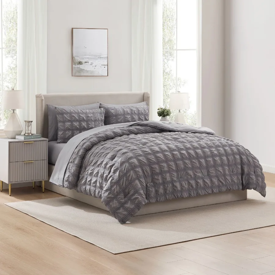 Комплект постельного белья Queen Comforter Set из 7 предметов: одеяло, простыни и наволочки из сирсакера, современный серый комплект для кровати.
Комплект постельного белья Queen Comforter Set из 7 предметов: одеяло, простыни и наволочки из сирсакера, современный серый комплект для кровати.