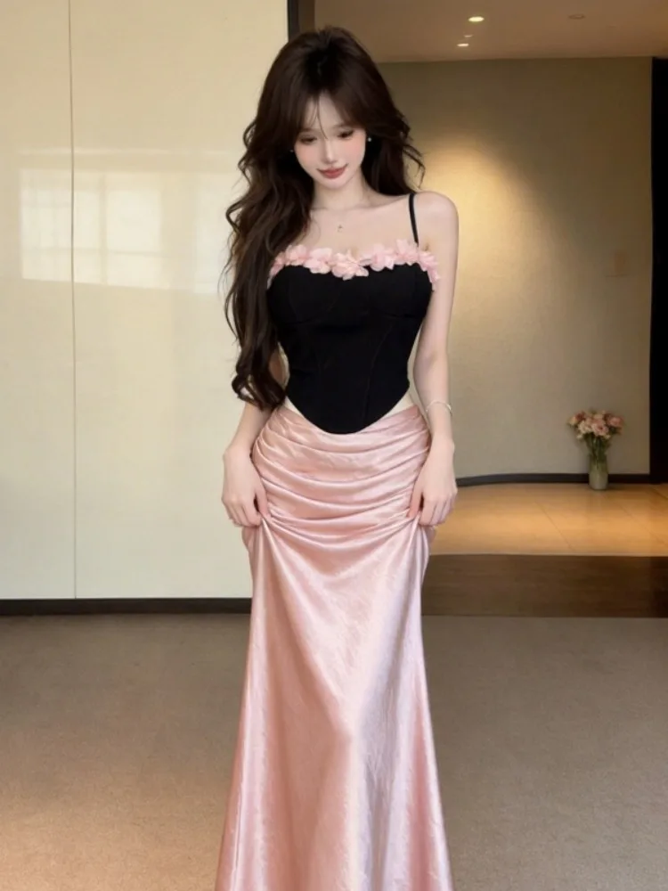 Summer Floral Color Block Sleeveless Strap Vest Top And Halter Skirt Set Women's Fashion Two-Piece Suit Casual Outfit Ensemble
Summer Floral Color Block Sleeveless Strap Vest Top And Halter Skirt Set Women's Fashion Two-Piece Suit Casual Outfit Ensemble