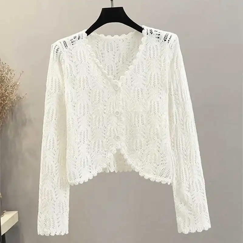 Summer Thin Knitted Cardigans Women New V-Neck Sigle Breasted Hollow Out Sunscreen Coats Gentle Elegant Short Knitwear Tops
Summer Thin Knitted Cardigans Women New V-Neck Sigle Breasted Hollow Out Sunscreen Coats Gentle Elegant Short Knitwear Tops