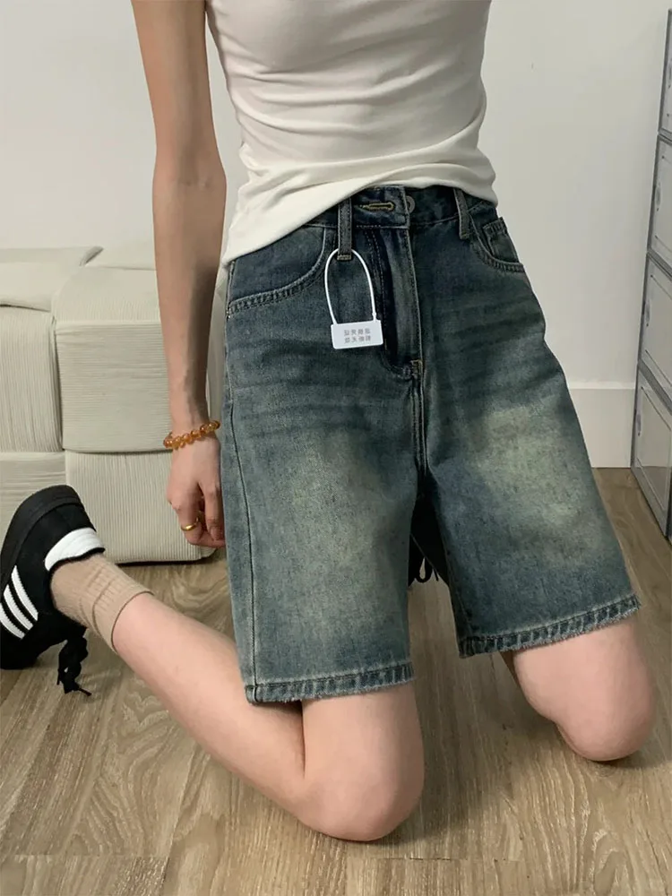 Retro Blue American Washed Straight Leg Denim Capri Pants Women's Loose Slimming Wide Leg Pants Casual High Waist Jeans
Retro Blue American Washed Straight Leg Denim Capri Pants Women's Loose Slimming Wide Leg Pants Casual High Waist Jeans