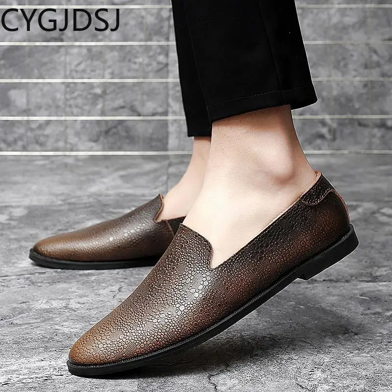 Italiano Wedding Dress Oxford Shoes for Men Loafers Luxury Men Office 2024 Dress Shoes Slip on Shoes Men Business Suit Chaussure
Italiano Wedding Dress Oxford Shoes for Men Loafers Luxury Men Office 2024 Dress Shoes Slip on Shoes Men Business Suit Chaussure