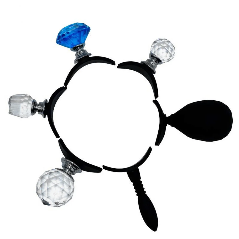 1pc Silicone Eyeshadow Stamper Black Multi- Shadow Stamp Tool For Beginners Artists All Occasions Makeup Brush
1pc Silicone Eyeshadow Stamper Black Multi- Shadow Stamp Tool For Beginners Artists All Occasions Makeup Brush