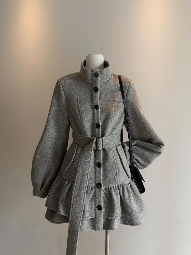 Fashion Design New 2026 Spring Overcoat Chic Grey Slim Vintage Warm Long Sleeve Woolen Cloth Coat Hepburn Retro Elegant Clothing
Fashion Design New 2026 Spring Overcoat Chic Grey Slim Vintage Warm Long Sleeve Woolen Cloth Coat Hepburn Retro Elegant Clothing